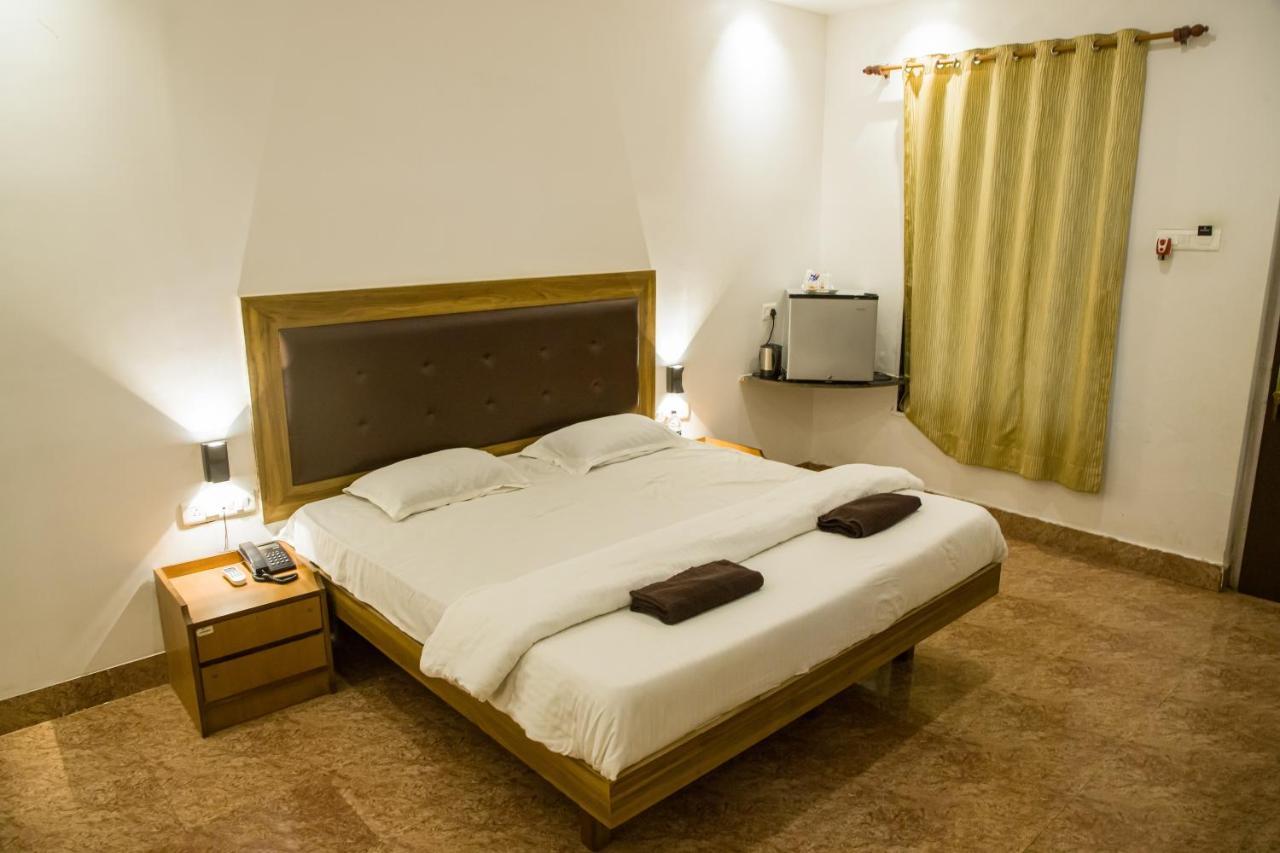 Sanidhya Beach Resort Alībāg Zewnętrze zdjęcie