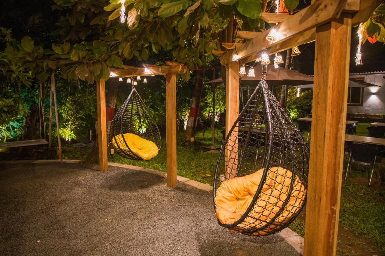 Sanidhya Beach Resort Alībāg Zewnętrze zdjęcie