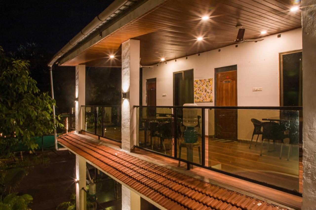 Sanidhya Beach Resort Alībāg Zewnętrze zdjęcie