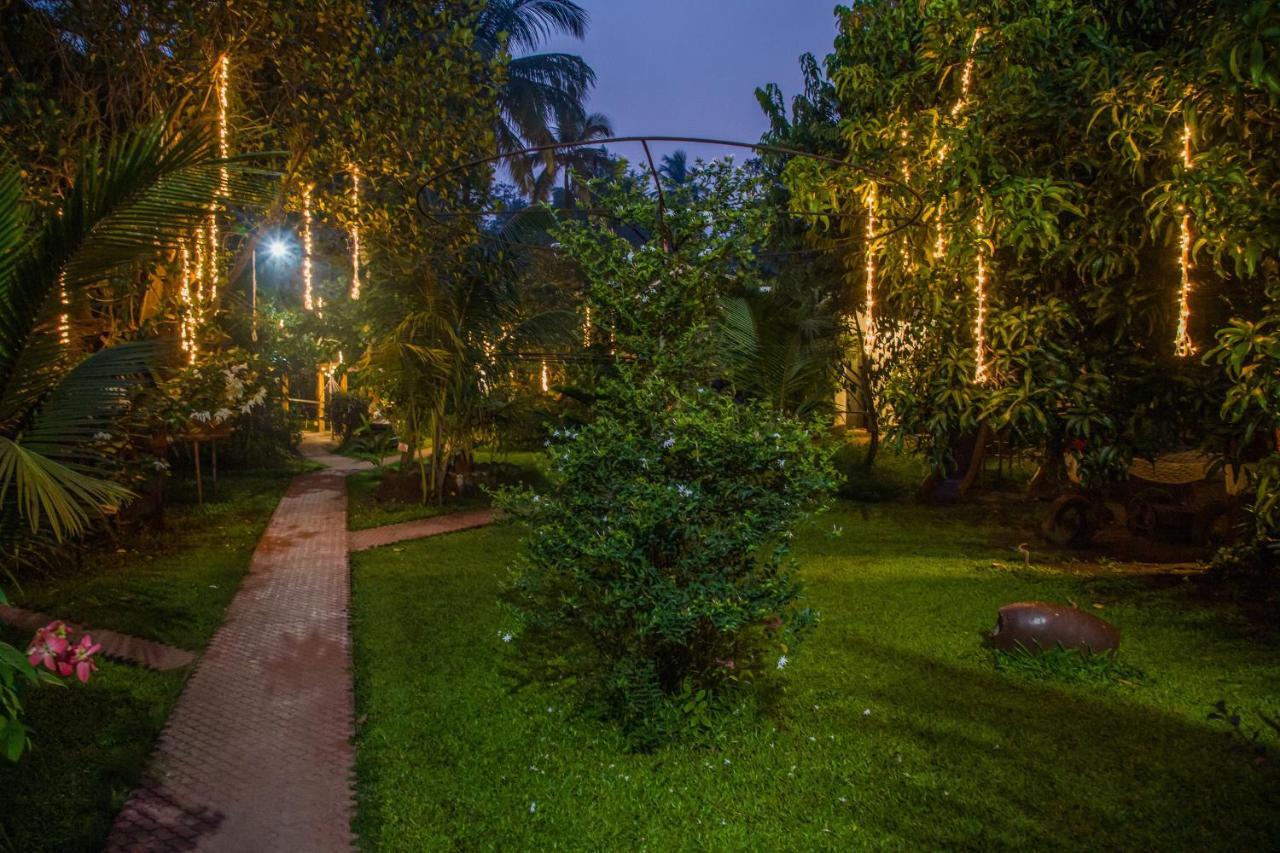 Sanidhya Beach Resort Alībāg Zewnętrze zdjęcie