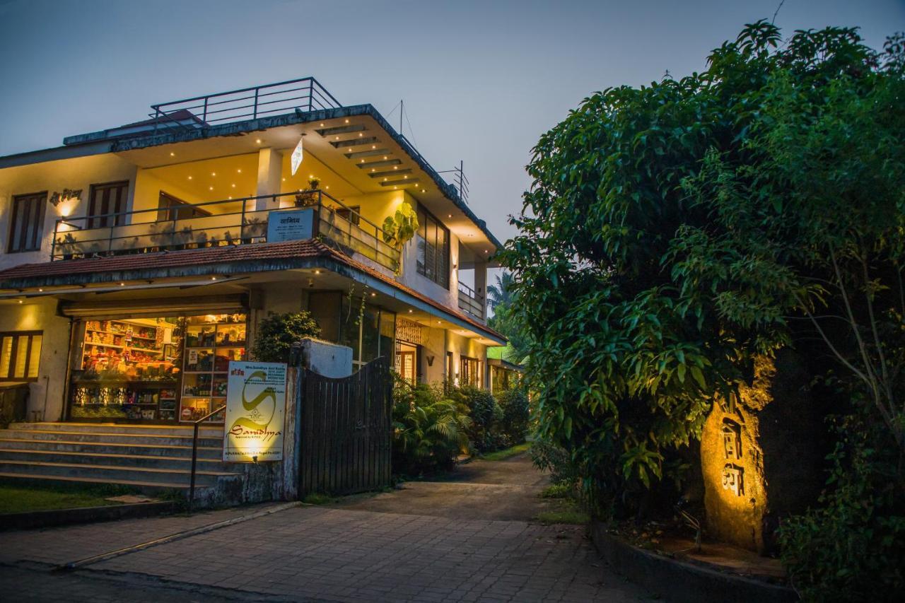 Sanidhya Beach Resort Alībāg Zewnętrze zdjęcie