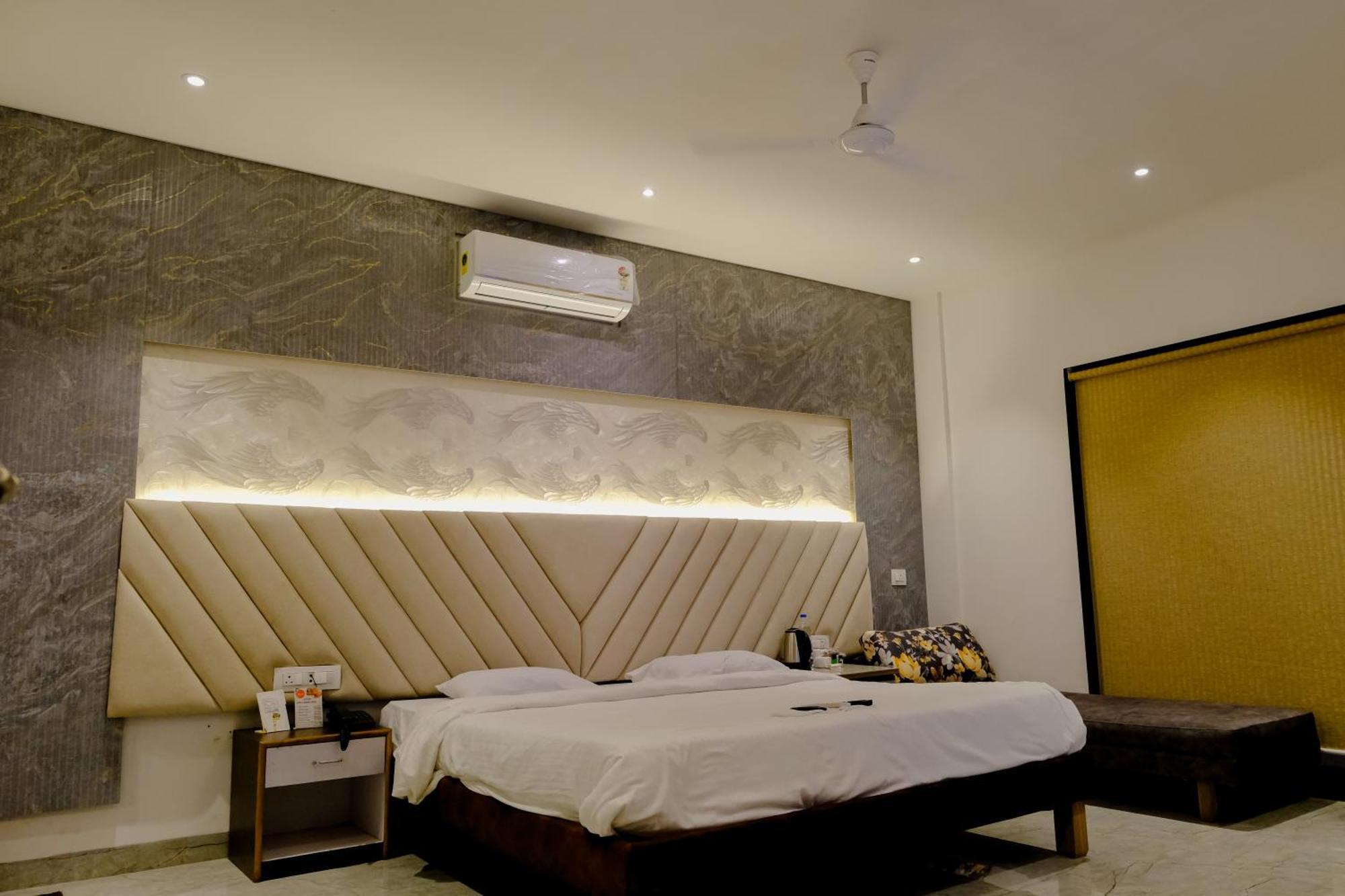 Sanidhya Beach Resort Alībāg Zewnętrze zdjęcie